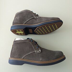 NIB Florsheim Kids Supacush Suede Chukka Boot, Kids Size 13.5 M